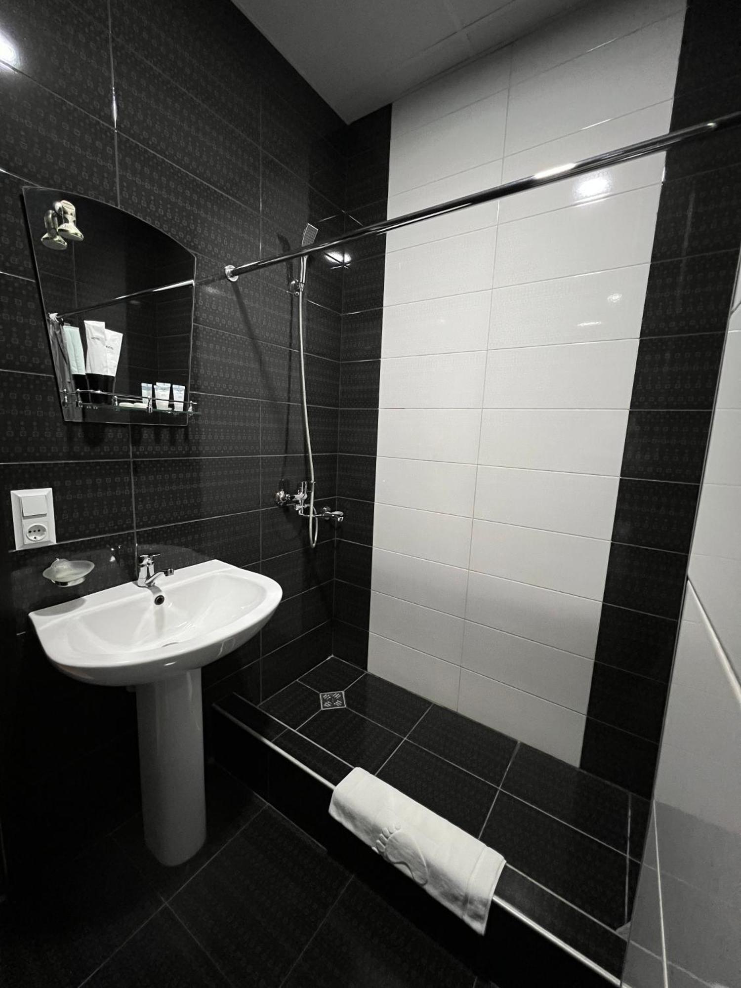 - Granada - Boutique Hotel - Tbilisi - Экстерьер фото